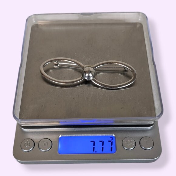 (2/$20) V. Silver Bow Cut Out Brooch - Picture 6 of 6